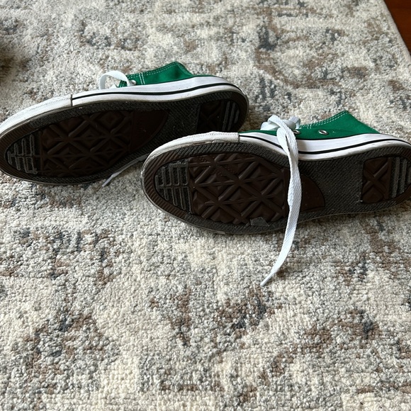 Converse - Picture 3 of 5